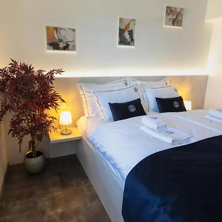 Blue Pearl Elite Aparthotel 4*