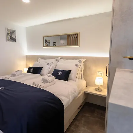 Blue Pearl Elite Piran