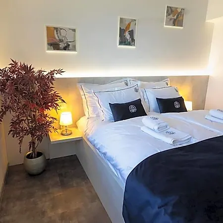 Blue Pearl Elite Aparthotel 4*